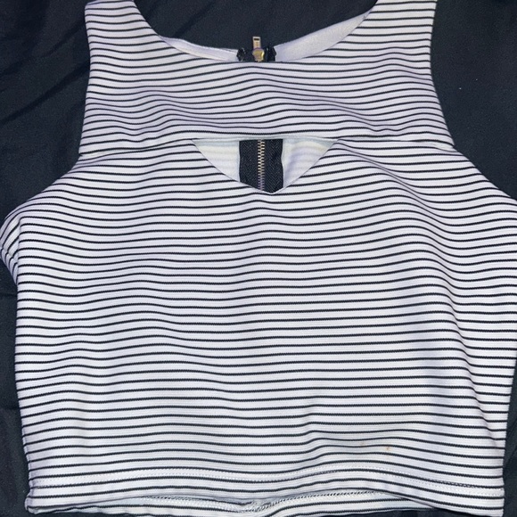 Small black and white Womens top - Picture 1 of 4